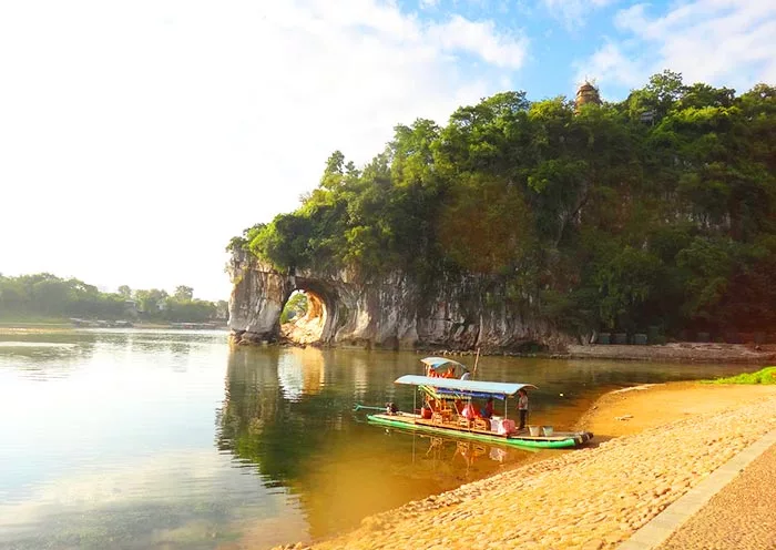 4 Days Classic Guilin Tour with Yangshuo from Hong Kong