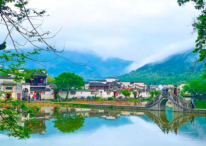 4 Days Huangshan Relaxing Tour: Refresh in Yellow Mountain's Splendor & Idyllic Villag