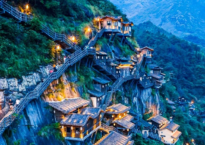 5 Days Wangxian Valley Tour: Cliffside Fairyland to Yellow Mountain’s Peaks