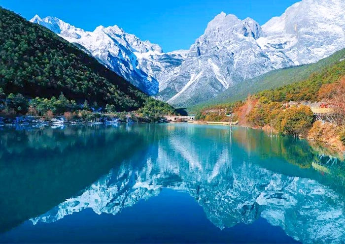 Why Yunnan Photography Tour? Yunnan is renowned as one of the best photography destinations in China. Our 10 Days Yunnan Photography Tour to Dongchuan Red Land, Kunming, Dali, Lijiang & Shangri-La is an excellent choice capturing the colorful beauty of Yunnan. Use your camera to Discover Yunnan, where natural splendor and cultural richness intersect.