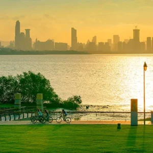 Shenzhen Day Trip: Discover New Shenzhen through History, Skyscrapers & Folk Culture