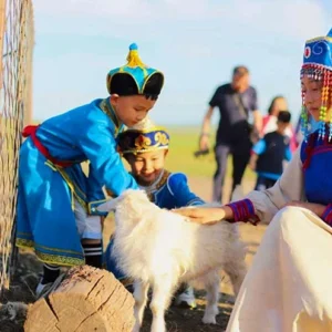 4 Days Inner Mongolia Grassland Tour - Uncover Mongolian Nomadic Life