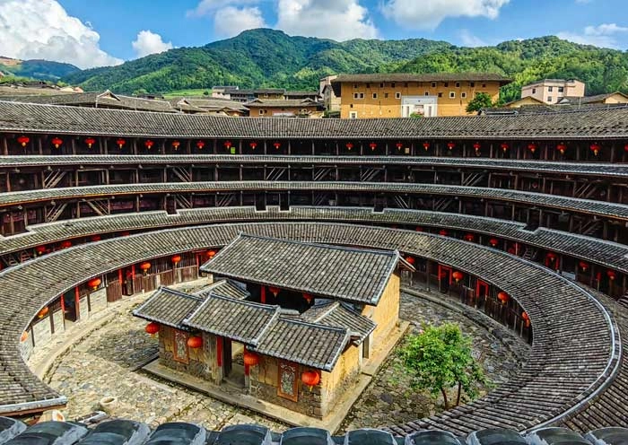 2 Days Fujian Tulou In-depth Tour: Explore Nanjing Tulou, Yongding Tulou & Hakka Cultu