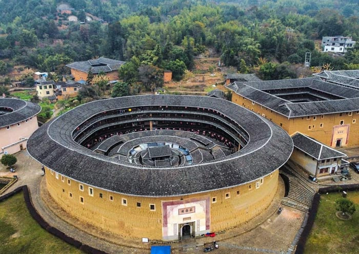 2 Days Fujian Tulou In-depth Tour: Explore Nanjing Tulou, Yongding Tulou & Hakka Cultu